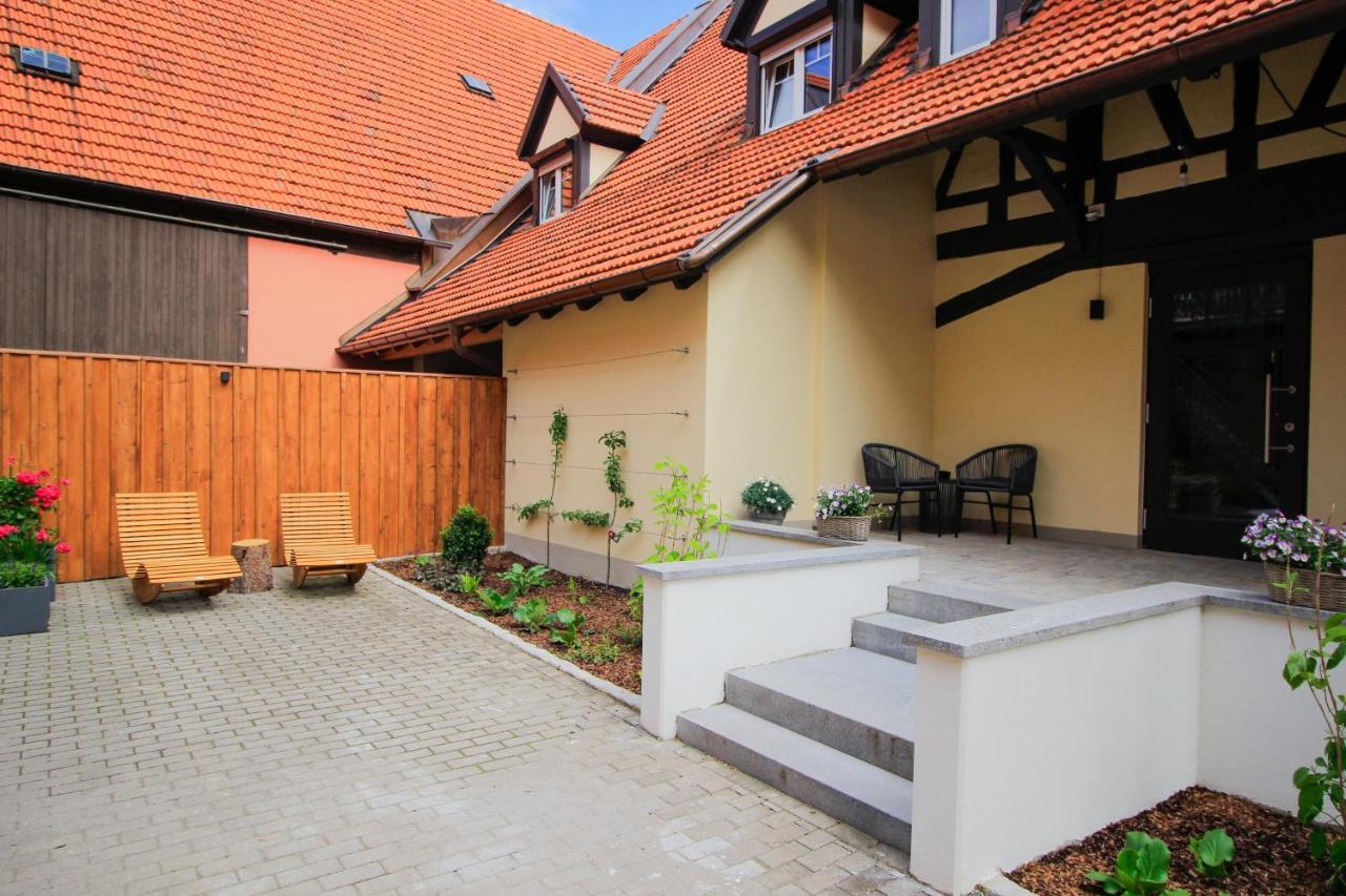 Gasthof Pension Zum Goldenen Hirschen Burgbernheim Exterior photo